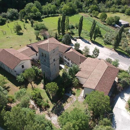 Abbazia Ss. Quirico E Giulitta Hotel Micigliano ภายนอก รูปภาพ