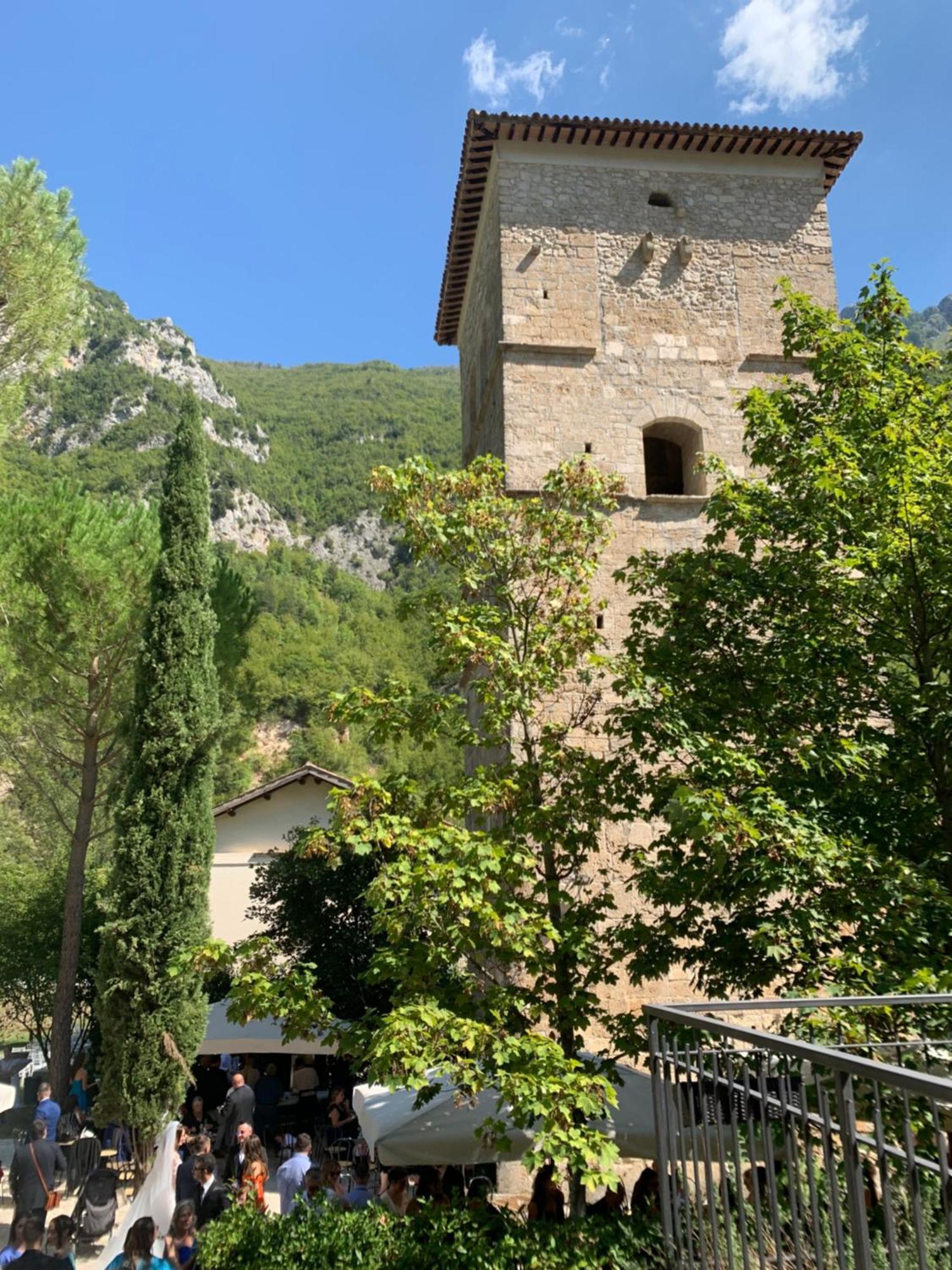 Abbazia Ss. Quirico E Giulitta Hotel Micigliano ภายนอก รูปภาพ